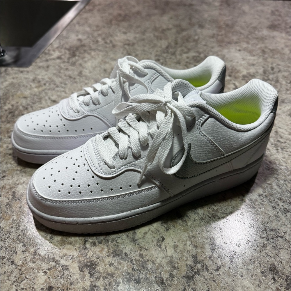 Nike Court Vision
